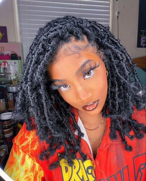 Bitterly Locs, Short Crochet Braids, Spring Twist Hair, Crochet Braids Hairstyles, Faux Locs Hairstyles, Pretty Braided Hairstyles, Spring Hairstyles, Twist Braids, Locs Hairstyles