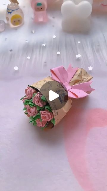 Zerogami Official on Instagram: "Beautiful origami flower arrangement. #origami #origamieasy #origamiflower" Oragami Ideas Cute Flower, Flower Origami, Beautiful Origami, Paper Craft Diy Projects, Origami Flowers, Paper Snowflakes, Craft Tutorial, Origami Easy, Craft Diy