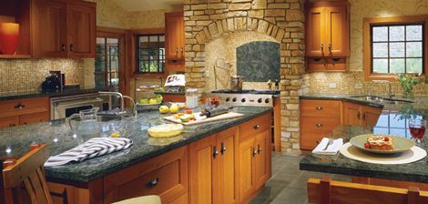 afm0912-estates-kitchen Modern U Shaped Kitchens, Kitchen Design Layout Island, Kitchen Design Diy, Beautiful Kitchen Designs, U Shaped Kitchen, Stone Kitchen, Kitchen Designs Layout, Transitional Kitchen, Counter Tops