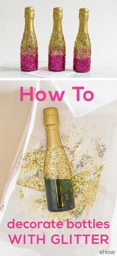 These mini-champagne bottles with glitter are the perfect on-table decor for Christmas, New Years Eve and any birthday! Decorate Bottles, Glitter Carnaval, Food Table Decorations, Wedding Food Table, Mini Champagne Bottles, Glitter Bottle, Mini Champagne, Glitter Decor, Alcohol Bottles