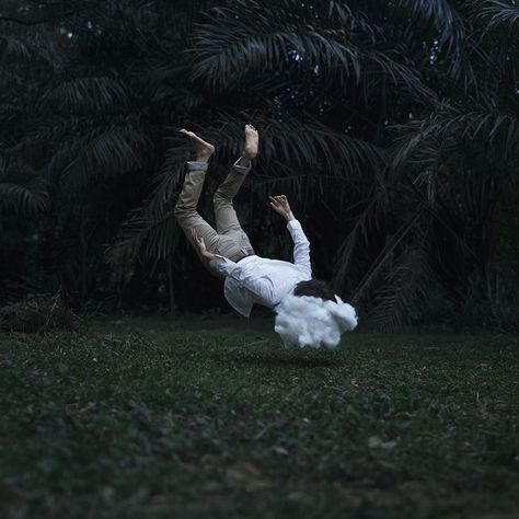 Soft Landing, photography by Mike Alegado Levitation Photography, Double Exposure Photography, Experimental Photography, Surrealism Photography, Conceptual Photography, Water Photography, Winter Photography, Double Exposure, Photoshoot Inspiration