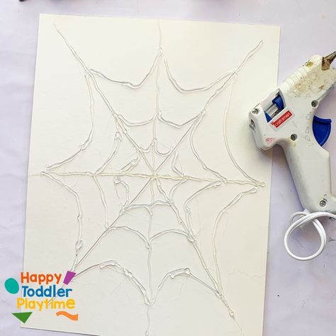 Halloween Fun For Kids, Halloween Paper Decorations, Spider Web Craft, Crafts With Hot Glue, Spider Activities, Halloween Web, Craft Halloween, Halloween Science, Glue Craft