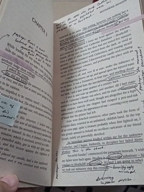 Book Withering Heights Annotations, Wuthering Heights Annotated, Anotating Books, Annotate Books, Aesthetic Annotations, Books Annotation, Book Pic, Book Annotating, Books Notes