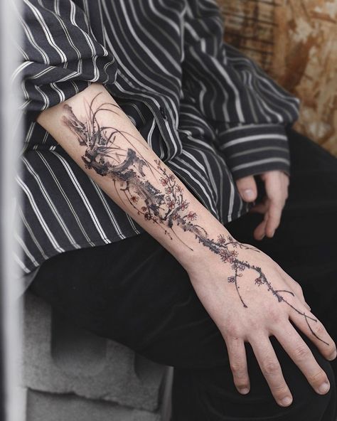 Sakura Arm Tattoo, Flower Sleeve Tattoo Men, Tattoo Hombre Brazo, Flower Tattoo Men, Small Music Tattoos, Tattoos Sleeve, Minimal Tattoo Design, Tattoo Inspiration Men, Scary Tattoos