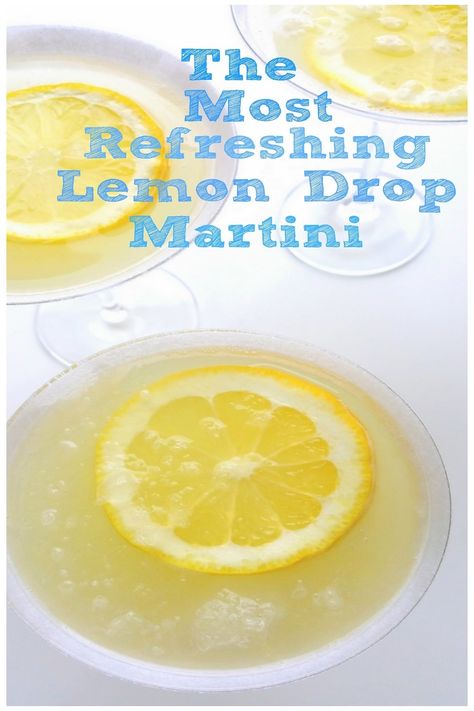 The perfect lemon drop martini should be refreshingly tart, not cloyingly sweet. Lucky for you this is The Most Refreshing Lemon Drop Martini! Give it a try soon. via @cmpollak1 Pig Recipes, Friday Cocktails, Vodka Recipes Drinks, Recipes Drinks, Keto Drinks, Lemon Drop Martini, Refreshing Summer Cocktails, Vodka Recipes, Martini Recipe