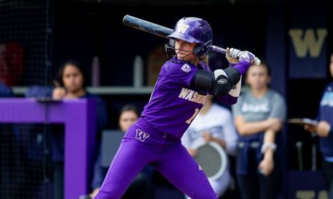 Washington Huskies Softball, Purple Softball Uniforms, College Softball, Softball Photos, Uw Huskies, Softball Uniforms, Softball Stuff, Johnny Bench, Football Playoffs