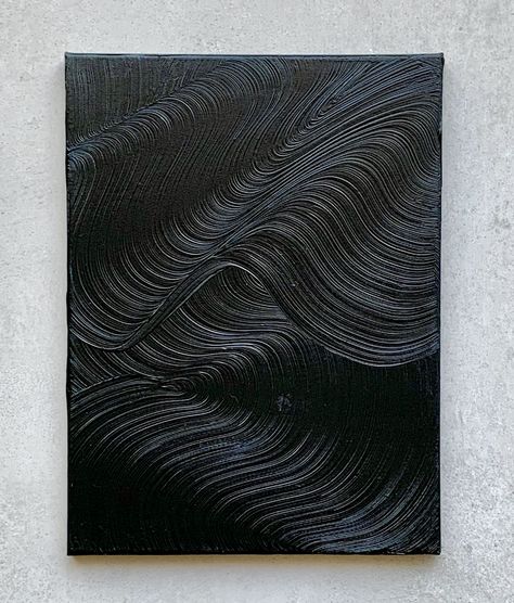 Black texturized painting inspired by Pierre Soulages. Minimalistic and exclusive design.    #painting #minimalism #blackpaint #art #artwork #texturepainting #exclusivedesign #design #interiordesign #interiordecor #decor #paintingtechniques #artpainting Black Fluid Art, Minimalist Black Painting, Minimal Texture Painting, Diy Textured Canvas Art Black, Black Textured Painting, Black Texture Painting, Diy Canvas Art Black, Black Texture Art, Texturized Painting