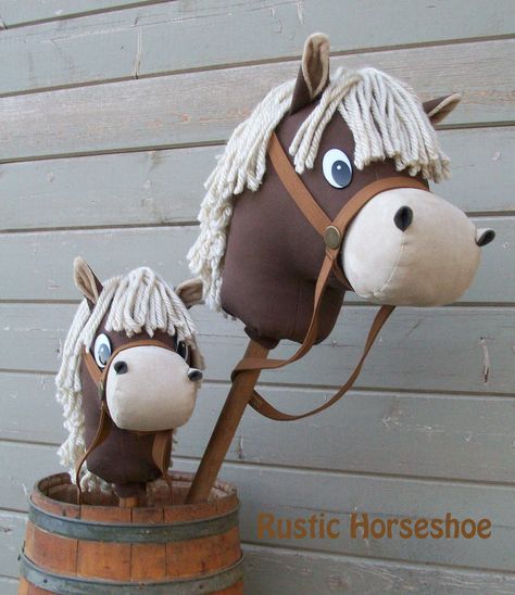 Cartoon Collection Stick Horse Hobby Horse Detailed Sewing Pattern and Tutorial - Sewing Patterns at Makerist Stick Pony Pattern Free, Hobby Horse Pattern Free, Stick Horse Pattern Free, Stick Pony Pattern, Hobby Horse Pattern, Diy Stick Horse Pattern, Horse Stuffy Pattern, Sock Hobby Horse, Souvenir Jewelry