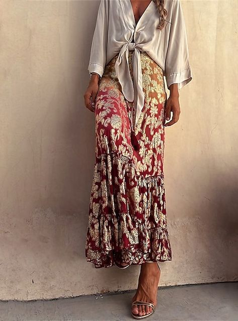 Gradient Fashion, Midi Skirt Casual, Maxi Skirts Summer, Look Boho Chic, Boho Mode, Holiday Skirts, Summer Harvest, Bohemian Mode, Maxi Rok