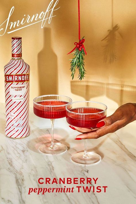 Smirnoff Peppermint Twist, Peppermint Vodka, Juice Splash, Smirnoff Vodka, Twisted Recipes, Vodka Recipes, Vodka Drinks, Pretty Drinks, Well Well