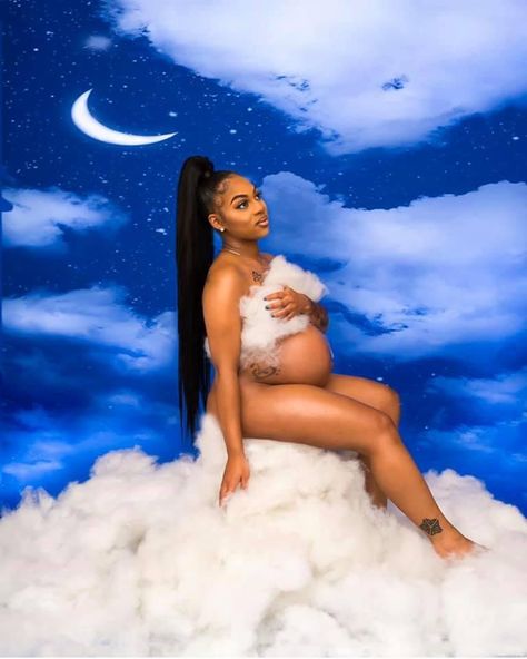 6 Month Maternity Pictures, Space Theme Maternity Shoot, Cloud Maternity Shoot, Maternity Photoshoot Ideas Black Women, Unique Maternity Pictures Black Women, Fun Maternity Pictures, Creative Maternity Pictures, Maturity Photoshoot, Maturity Shoot