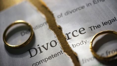 Divorce rate: Cities with the most and least divorces across the US Divorce Law, Divorce Process, Health Signs, Divorce Attorney, Divorce Lawyers, Weddings By Color, Child Custody, Palm Reading, Getting Divorced