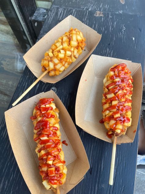 #corndog #recipe #food #recette #bestfood #summer #restaurant #fastfood #hotdog #yummy #chungchung Bone Apple Teeth, Mukbang Food, Summer Restaurant, Korean Corn, Corndog Recipe, Corn Dog, Savory Food, Freddy Fazbear, Corn Dogs