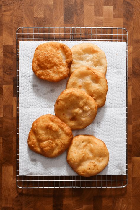 Skillet Sourdough Fry Bread With Starter Sourdough Elephant Ears, Sourdough Donut Recipe, Elephant Ears Recipe, Pan Fried Bread, Fried Biscuits, Bread Calories, Fried Bread Recipe, Sweet Fries, Skillet Bread