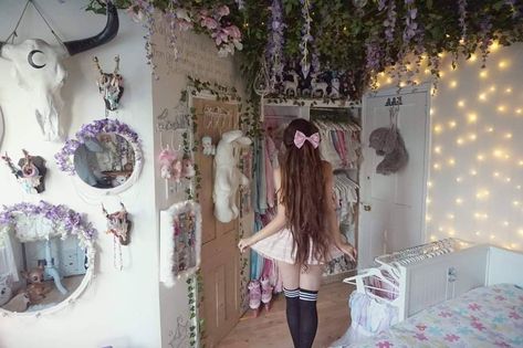 Fairy Core Room, Belle Delphine, Fairy Bedroom, Fairy Room, Glamourous Bedroom, Kawaii Bedroom, Bottle House, Aesthetic Room Ideas, Cosy Room