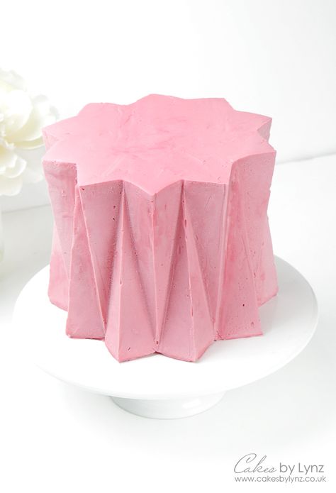 Origami Cake Tutorial, Geometric Cakes, Origami Template, Origami Cake, Cake Styles, Geometric Cake, Ganache Cake, Cake Video, Buttercream Cake Decorating