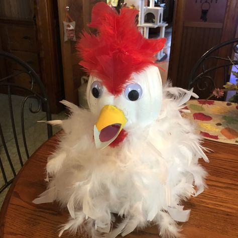 Pumpkin Chicken Decoration, Chicken Pumpkins Decorated, Chicken Decorated Pumpkin, Turkey Painted Pumpkin, Chicken Painted Pumpkin, Decorating Pumpkins With Toddlers, Uncarved Pumpkin Ideas, Pumpkin Decorating Ideas Funny, Chicken Pumpkin Painting