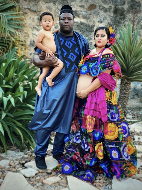 Mexican Maternity Shoot, Family Photoshoot Maternity, Floral Maternity Shoot, Studio Maternity Photos, Mexican Spanish, Photoshoot Maternity, Native Wears, Get Scared, Maternity Photoshoot Outfits