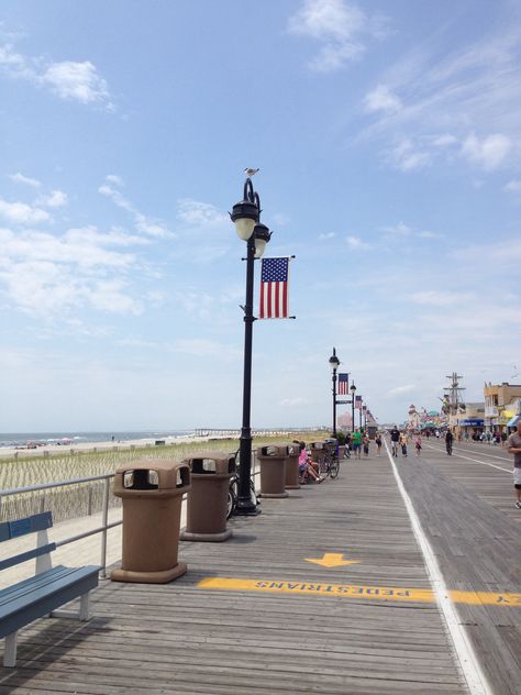 Ocean City Nj Boardwalk, Zepeto Pfp, Summer Aura, Porsche Mom, Myrtle Beach Boardwalk, Ocean City New Jersey, Nantucket Summer, Sea Isle City, Ocean City Nj