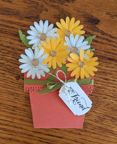 How to Make a Flower Pot Card • PaperTreeCreations Flower Pot Cards Ideas, Mother's Day Cards Handmade Simple, Flower Pot Card, Handmade Flower Pots, 8 Martie, Daisy Cards, Diy Flower Pots, Greeting Card Template, Fun Fold Cards