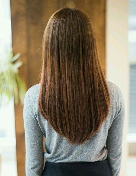 Long Shag Haircut, Hair Catalog, Haircuts For Medium Hair, Haircuts Straight Hair, Hairdo For Long Hair, Flower Crowns, Haircuts For Long Hair, Long Straight Hair, Long Hair Cuts