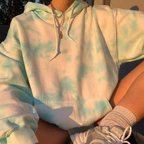 9a1de01f893e0d2551ecbb7ce4dc963edesc52993811ri Tie Dye Hoodie Outfit, Egirl Outfits, Streetwear Hoodie, Dye Hoodie, Y2k Aesthetic Outfits, Plus Size Hoodies, Sweatshirt Women, Hoodie Outfit, Indie Outfits