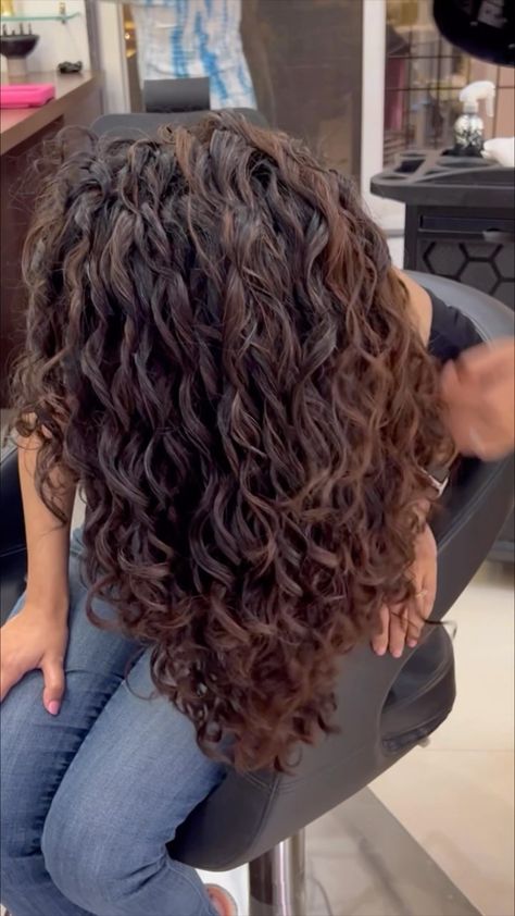 FALL BRUNETTE CURLY HAIR BALAYAGE 🍂🍂 Client walked in with Virgin / never coloured before hair . We were able to lift her hair to a… | Instagram Curly Burnett Hair, Curly Brunette Balayage, Brunette Curly Hair Aesthetic, Chocolate Brown Balayage Curly Hair, Expensive Brunette Curly Hair, Hair Colour For Curly Hair, Brunette Curly Hair, Curly Hair Balayage, Colored Curly Hair