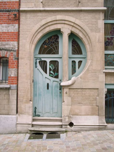 A collection of Art Nouveau doors from around the world - The Vintage News Interior Art Deco, Art Nouveau Arquitectura, Arte Art Deco, Architecture Art Nouveau, Art Nouveau Architecture, Cool Doors, Green Door, Design Exterior, Unique Doors