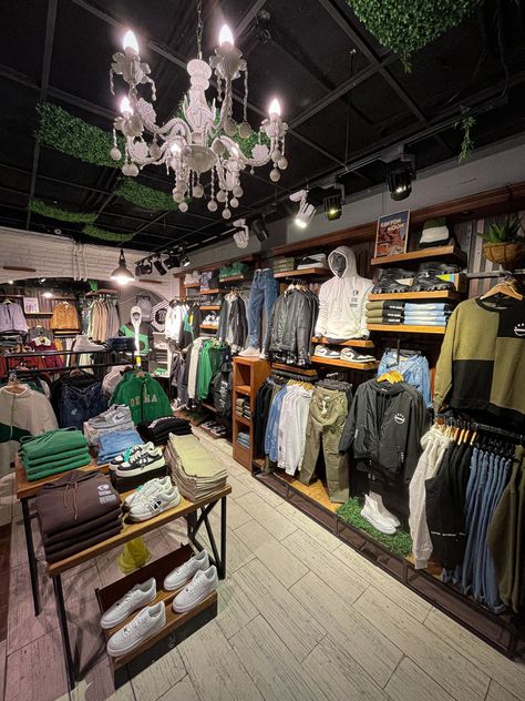 Mens Shop Interior, Mens Shop Interior Store Design, Mens Clothing Store Interior Design, Men Clothing Store Design Ideas, Clothing Store Design Ideas, Men's Clothing Store Design, Interior Store Design, Clothing Store Interior Design, Men Clothing Store