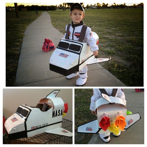 Space shuttle costume Space Shuttle Costume, Clay Kindergarten, Science Costumes, Stroller Costume, Engineering Design Challenge, Space Costumes, Diy Carnival, Book Costumes, Cardboard Box Crafts