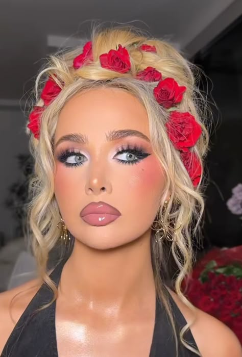 Havana Makeup Look, Red And White Makeup, Valentine's Day Makeup, Rose Makeup, Eye Makeup Styles, Curly Hair Videos, Makeup For Black Skin, Makeup Is Life, Beautiful Eye Makeup