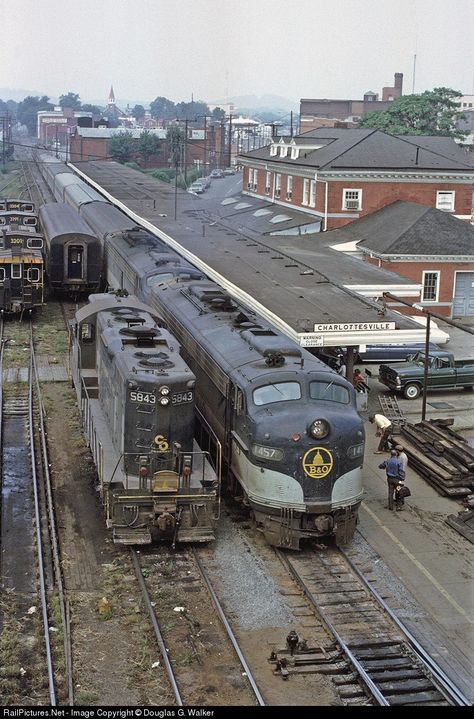 Baltimore And Ohio Railroad, Railroad Images, Train Posters, Railroad History, Railroad Pictures, Rail Transport, Ho Trains, Charlottesville Virginia, Railroad Photography