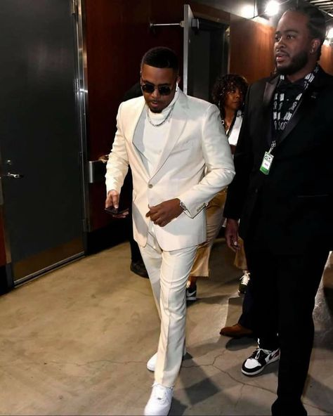 White Prom Suit Black Men, White Prom Outfits For Guys, White Prom Suits For Guys, Men Prom Outfit, White Turtleneck Outfit, White Prom Suit, Turtleneck Outfit Men, Winter Bowl, Turtleneck Suit