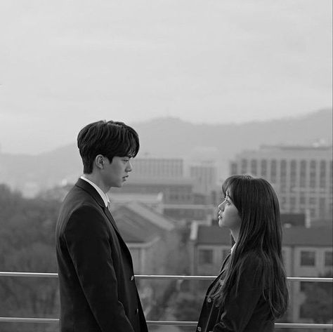 Kdrama Couple Wallpaper Aesthetic, Kdrama Couples Wallpaper, K Drama Couple Aesthetic, Kdrama Aesthetics Couple, Korean Drama Couple Wallpaper, Donny Pangilinan, Korean Drama Series, Scene Aesthetic, Black Hair Kpop