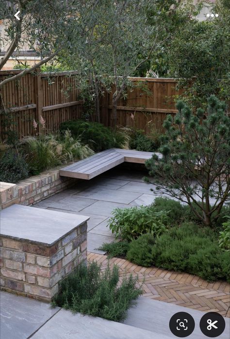 Small Backyards, Townhouse Garden, Narrow Garden, Small Courtyard Gardens, Courtyard Gardens Design, Small Patio Garden, Small Backyard Ideas, Back Garden Design, Backyard Pools