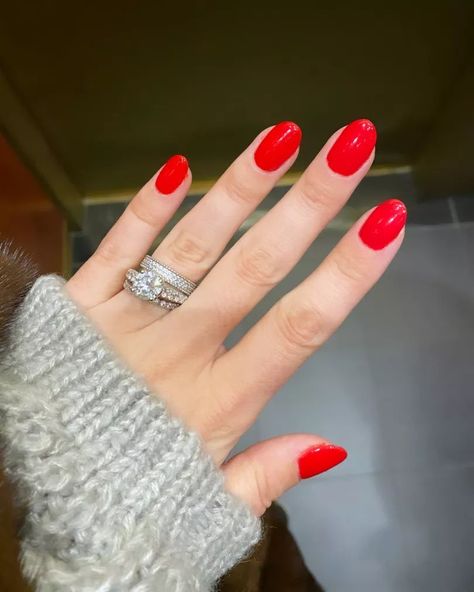 DIY NAIL INSPO - THE BEST RED DIP POWDER FOR PERFECT HOLIDAY NAILS #HOLIDAYNAILS #REDNAILS Best Red Dip Powder, Red Dip Manicure, Round Holiday Nails, Red Dip Nail Designs, Christmas Red Dip Nails, Red Dip Nail Colors, Red Dipping Powder Nails, Candy Apple Red Dip Powder Nails, Red Dip Nails Powder