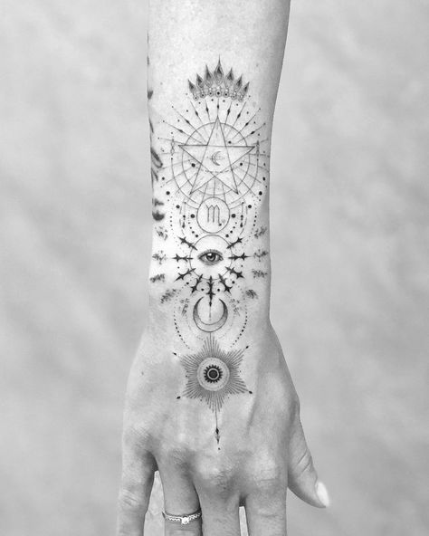 Surealism Tattoo Ideas, Tatoo Pic, Healer Witch, Healer Tattoo, Fineline Tattoos, Fineline Tattoo, Single Needle Tattoo, Temporary Tattoo Sleeves, Delicate Tattoo