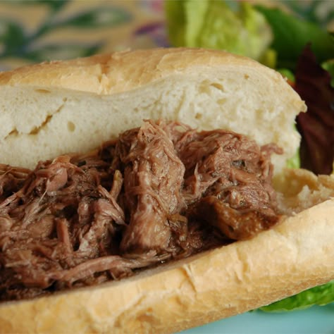 Slow Cooker Italian Beef Slow Cooker Italian, Slow Cooker Italian Beef, Roast Beef Sandwich, Italian Beef Sandwiches, Italian Beef, Crockpot Cooking, Pot Luck, Beef Sandwich, Dinner Bell