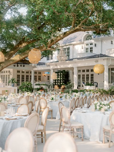 sj tampa estate wedding hunter ryan photo-83_hunter_ryan Best Wedding Venues In The Us, Southern Charm Wedding, Hamptons Wedding, Nantucket Wedding, Future Planning, East Coast Wedding, Dream Wedding Venues, Wedding Venue Decorations, Bright Wedding