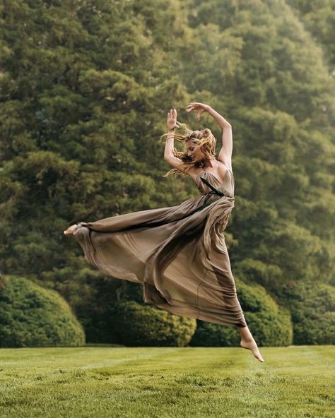 Jnana Yoga, Vogue Editorial, Alvin Ailey, Dance Like No One Is Watching, Dance Movement, Shall We Dance, Vogue Us, Steven Meisel, Gisele Bündchen