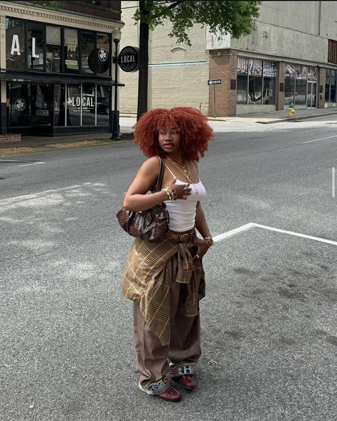 Quirky Black Woman, Maximalist Outfits Black Woman, Afro Outfits Street Style, Weird Fashion Aesthetic, Earthy Streetwear, Intimidating Women, Afro Boho, Dope Fashion Outfits, Street Style Outfits Casual