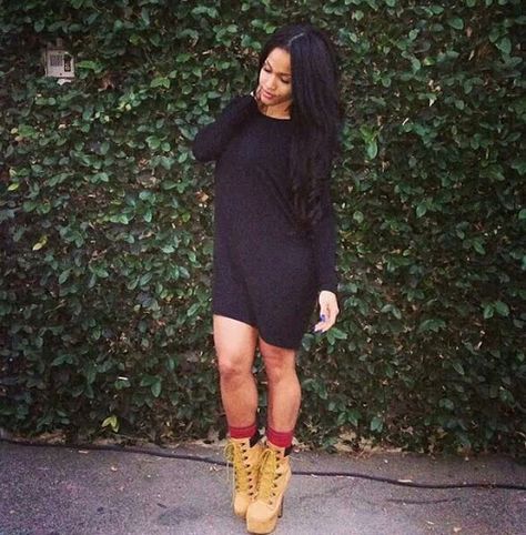 Black long sleeve dress with timberlands high heels Timberland Heel Boots Outfit, Timberland Heel, Timberland High Heels, Timbs Outfits, Timberland Heels, Boot Outfits, Timberland Outfits, Fashion Petite, Fall Wear