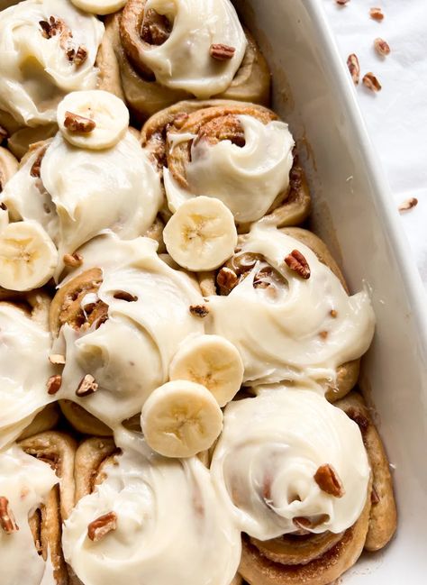 Sourdough Banana Cinnamon Rolls - Made in Motherhood Banana Cinnamon Rolls, Sourdough Banana, Discard Recipes, Artisan Bread Recipes, Sour Dough, Sourdough Discard, Bread Making, Cinnamon Banana, Sourdough Recipes