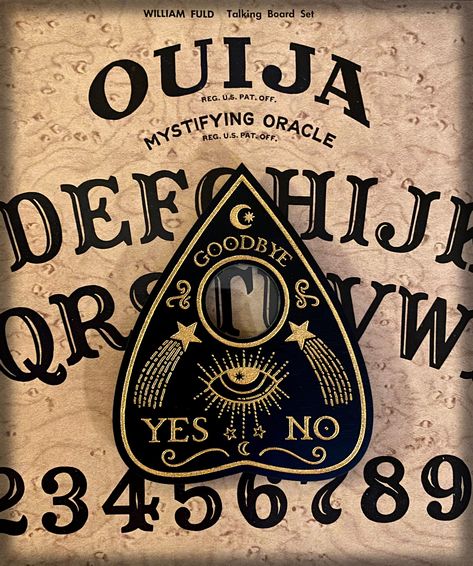 Missing your Ouija Planchette or need a cool-looking new one to replace a cheap plastic one? Grab this black, birch wood-engraved planchette which has an original, hand-painted, Yes, No, Goodbye, all-seeing eye design with a clear acrylic window and felt pad feet. The planchette measures 4¼ inches (108 mm) x 5¼ (133 mm) and does not include the board. Ouija Board is not included Other Planchettes: Moon and Sun - https://www.etsy.com/listing/743845791 Ouija Board Planchette Drawing, Resin Ouija Board Ideas, Oujia Board Tattoos, Ouija Board Planchette Tattoo, Ouija Planchette Drawing, Ouji Board Tattoo, Oujia Boards, Ouija Planchette Tattoo, Oujia Planchette