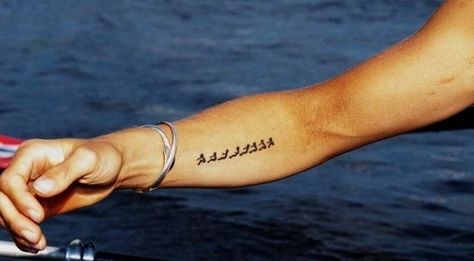 I want this tattoo! Rowing Tattoo, Rowing Memes, Rowing Gifts, Boating License, Rowing Crew, Row Row Your Boat, Subtle Tattoos, Celebrity Tattoos, Wedding Art