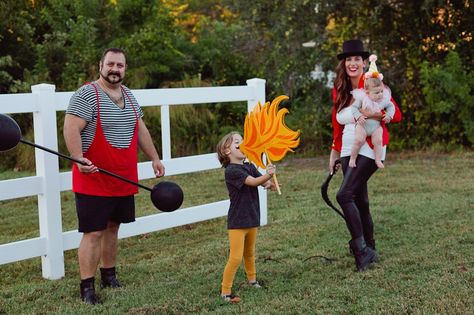 Circus Ideas Costume, Diy Strong Man Costume, Fire Breather Costume, Circus Costume Ideas, Circus Family Costume, Ring Master Costume, Halloween Family Costumes, Circus Halloween Costumes, Best Diy Halloween Costumes