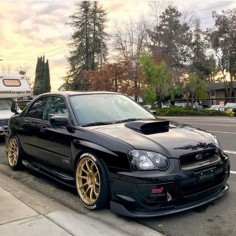 Jdm Black, Subaru Wrc, Old Sports Cars, Aesthetic Car, Mitsubishi Evo, Rally Racing, Street Racing Cars, Car Aesthetic, Ae86