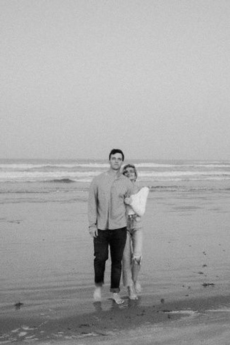 Jeans Beach Engagement Photos, Beach Couple Editorial, Rainy Beach Engagement Photos, Editorial Beach Engagement Photos, Coastal Couple Photoshoot, Relaxed Engagement Photos, Casual Beach Photoshoot, Winter Beach Engagement Photos, Engagement Photoshoot Casual