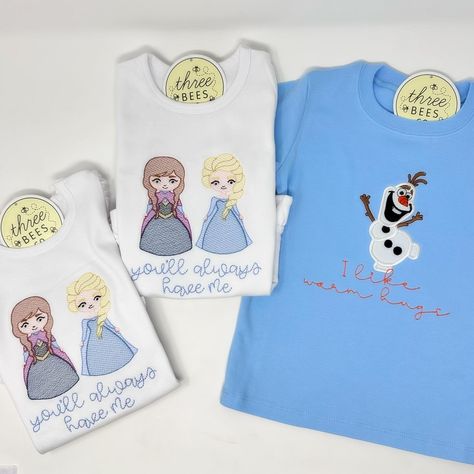 ❄️✨ Frozen Fun for the Little Ones! ✨❄️ These adorable Frozen-inspired shirts are giving us all the feels! 💙 👧🏻 “I’ll Always Have You” – The sweetest reminder of sisterly love. Perfect for your little Elsa & Anna fans! 👦🏻 “I Like Warm Hugs” – Olaf is always ready to spread the joy with his cozy vibes! 🫶🏼 Perfect for twinning or sibling style, these tops are sure to melt hearts. ❄️💖 #FrozenInspired #SiblingLove #FrozenFashion #SistersForever #WarmHugs Frozen Shirts Vinyl, Elsa Shirts For Disney, Arendelle Ice Company Shirt, Kids Frozen Themed Shirt, Frozen Fashion, Disney Sweatshirt Frozen, Sisterly Love, Sisters Forever, Frozen Inspired