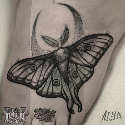 “Luna moth I tattoo on the foot  I'm looking for a customer to come at get tattooed by me at the @warsawtattooconvention if interested please message…” Moth Tattoo Meaning, Luna Moth Tattoo, Bat Tattoos, Friendship Tattoo, Luna Tattoo, Luna Moths, Moth Tattoo Design, Lady Bug Tattoo, Crescent Moon Tattoo